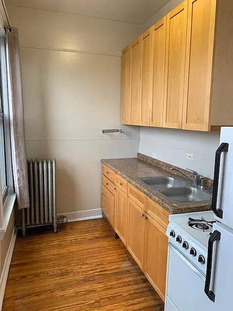 Studio, 400 sqft, $1,150 — Photo 2