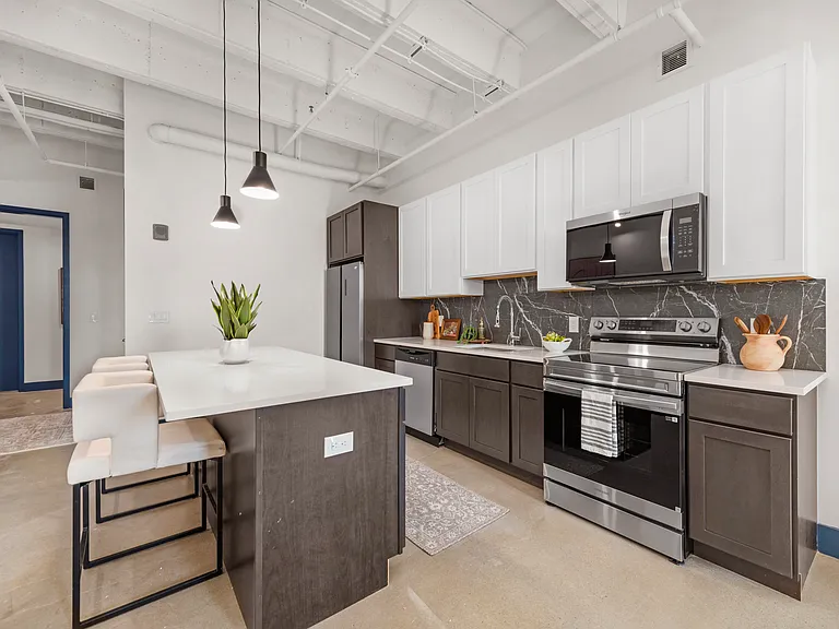 Lakewood Lofts — Photo 28