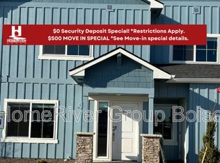 181 S Roaming Ln APT 104, Kuna, ID 83634