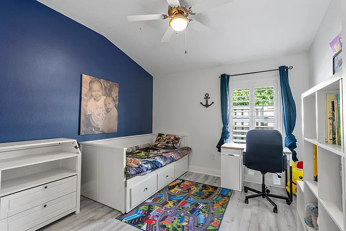 10602 Rochester Way — Photo 17