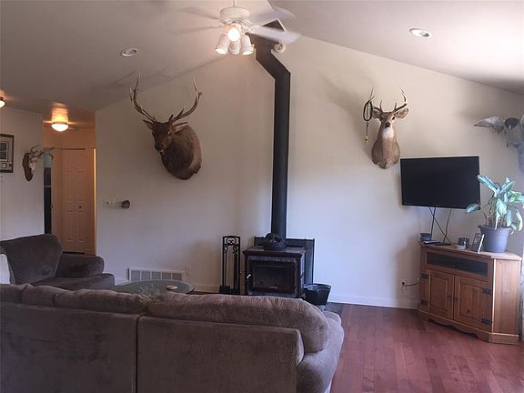 5th image of 310 Treasure Ave