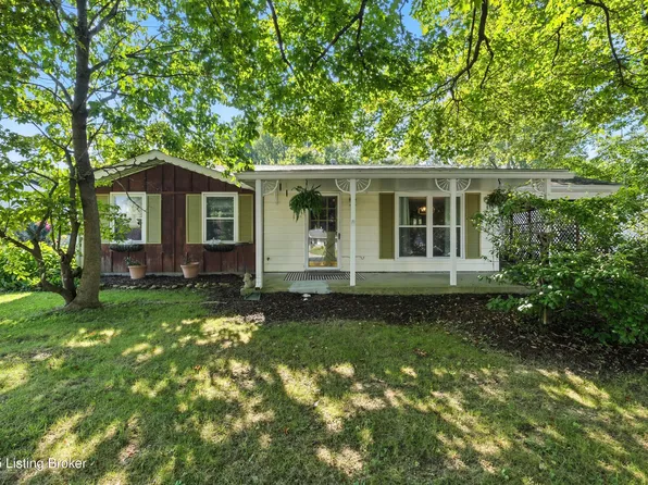 1908 Tennyson Dr, Clarksville, IN 47129