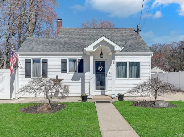27 Tangier Drive, Sound Beach, NY 11789