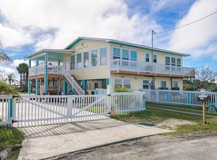 345 Ridge Harbor Dr, Rockport, TX 78382