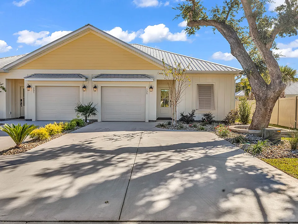 155 Hallandale Ln