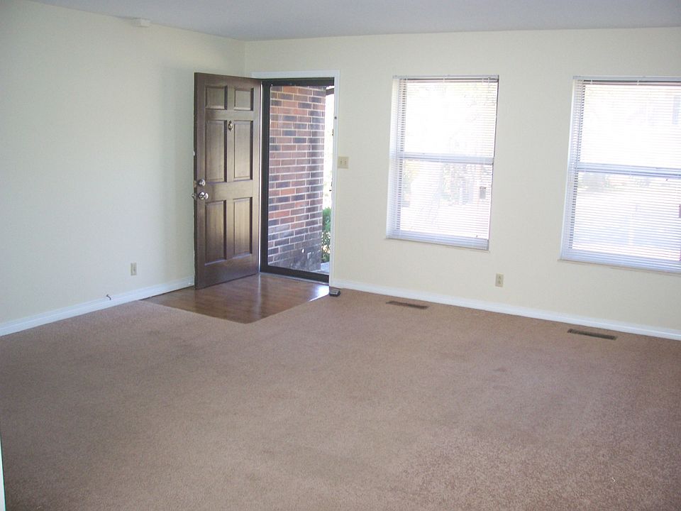 1st image of 8208 Elderberry Dr