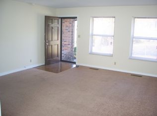 8208 Elderberry Dr, Knoxville, TN 37919