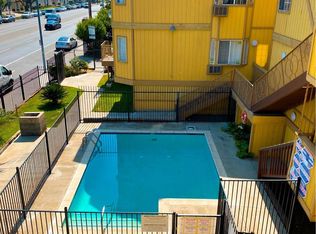 15554 Nordhoff St #203, North Hills, CA 91343