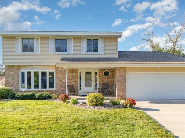 1756 132nd Ave NE, Blaine, MN 55449