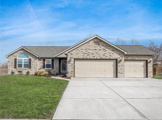 116 Crystal Gate Ln, Glen Carbon, IL 62034