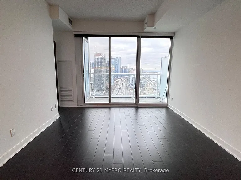 17 Bathurst St #3710 — Photo 3