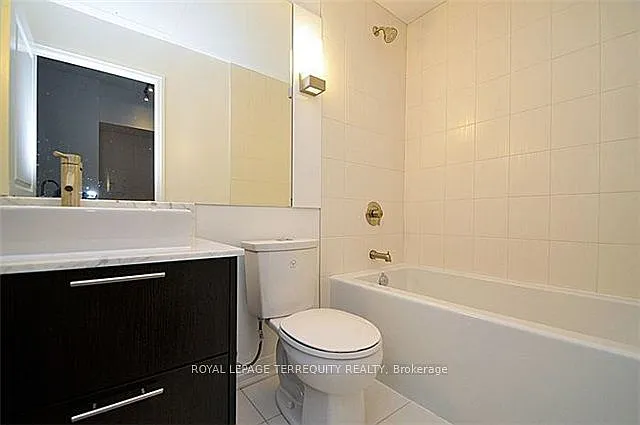 8 Mercer St #206 — Photo 6