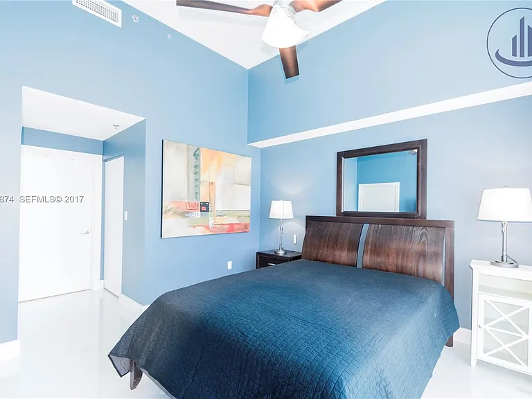 6515 Collins Ave — Photo 5