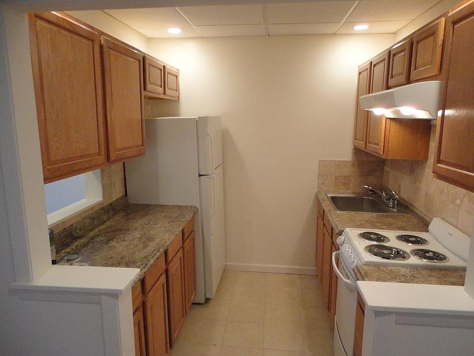 1st image of 570 Madison Ave Floor 1