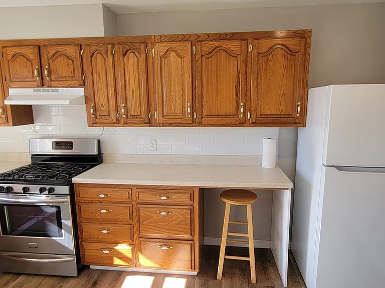 2804 E Linwood St — Photo 10