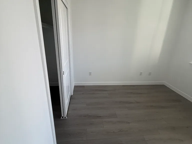 109 Cropton Ct — Photo 20