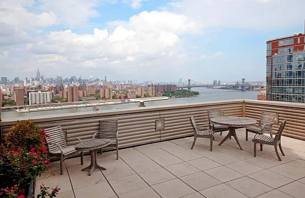 Rented by Compass | media 19