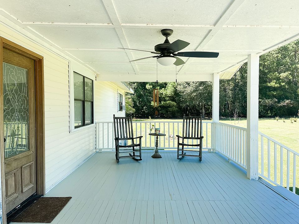 1st image of 600 Burkett Ln
