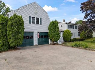 93 Sanford Rd, Wells, ME 04090