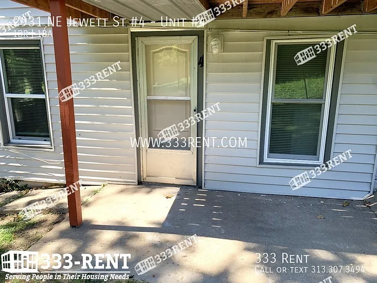 2931 NE Jewett St #4 — Photo 8