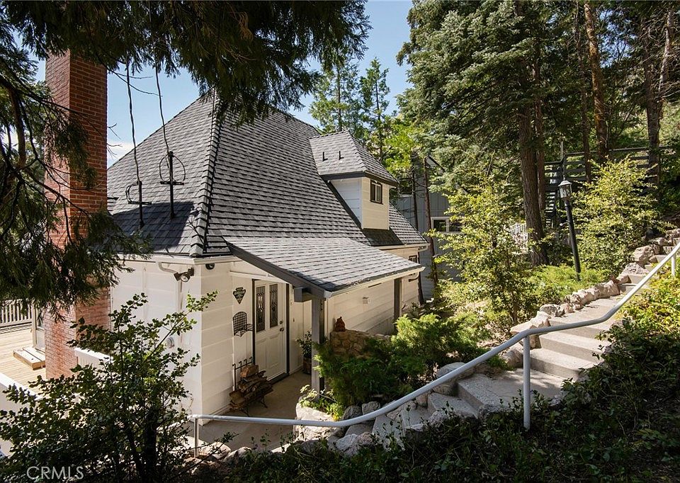 1st image of 28956 Palisades Dr