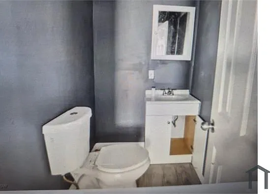 4 bed, 2442 sqft, $1,500 — Photo 4