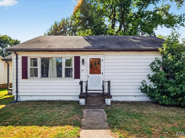 605 N 17th St, Belleville, IL 62226