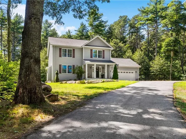 77 Spring St, Hopkinton, RI 02832