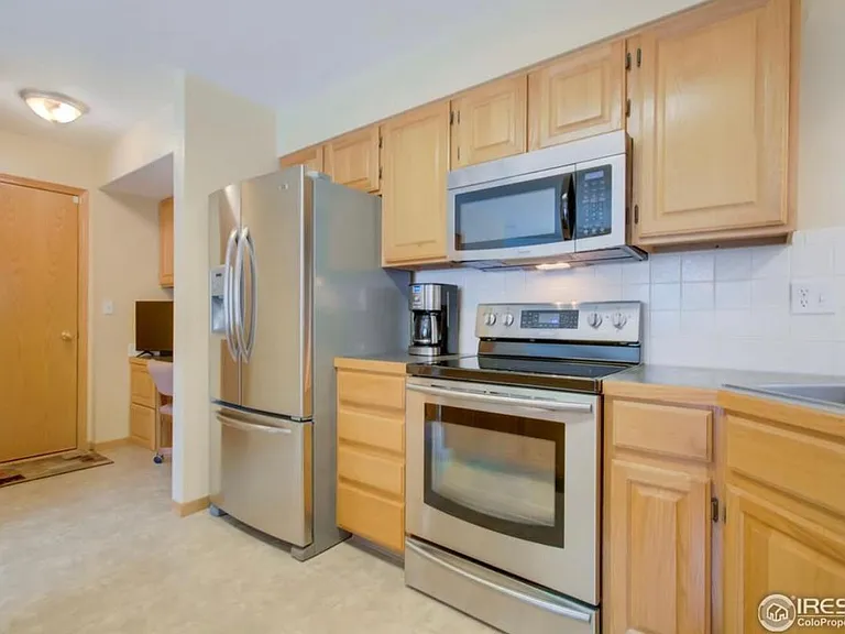 4020 Stoney Creek Dr — Photo 8