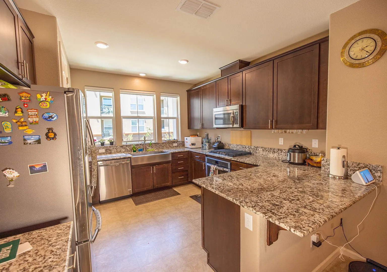 Silicon Valley living at its finest. 3 bd/3 bath next to Milpitas BART. — Photo 3