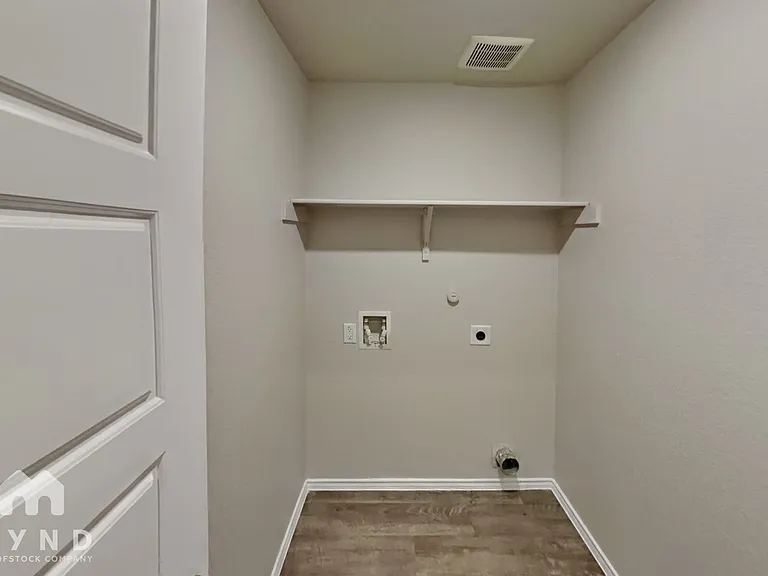 12920 Cicely Ct — Photo 16