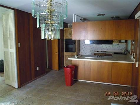 2nd image of 3 Sheraton Cir