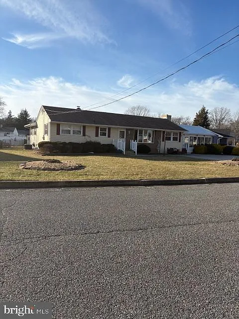 1232 S Harding Rd photo 1