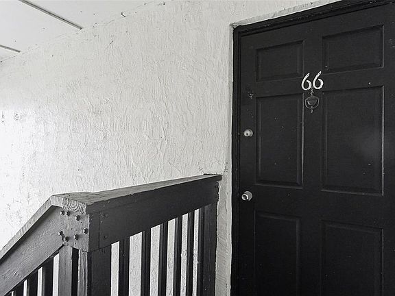 3rd image of 2535 N ALAFAYA TRAIL #66