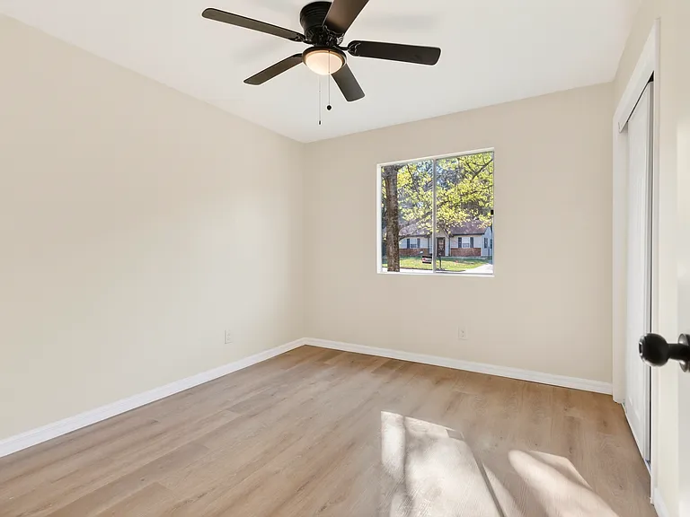 1644 Princess Helen Rd W — Photo 11