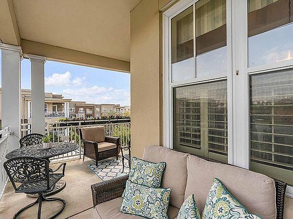 4th image of 200 River Landing Dr Unit 310H
