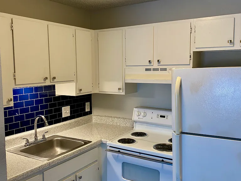 Southcross Villas — Photo 15