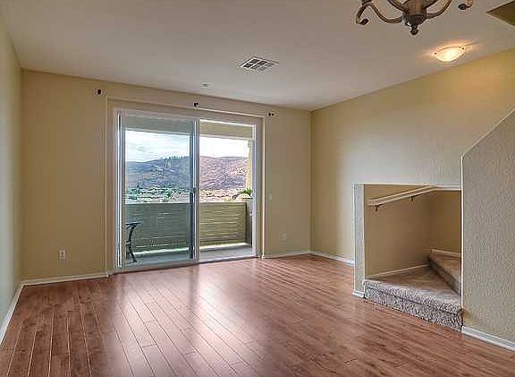 3rd image of 16910 Bixby St Unit 9