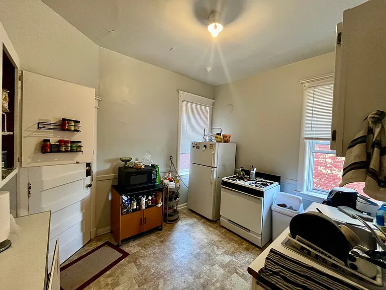 2320 E Belleview Pl — Photo 7