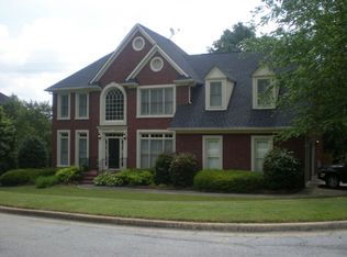 5015 Bonnie Way, Roswell, GA 30075