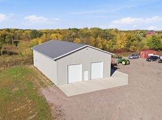 1822 60th St NW, Buffalo, MN 55313