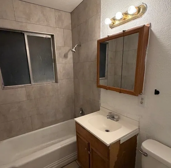 521 N Decatur Blvd #B — Photo 8