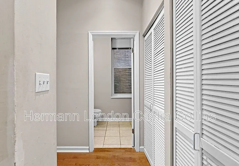 1708 S Tucker Blvd #B — Photo 10