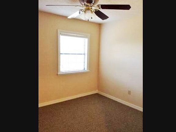 5th image of 2326 NW 35th St