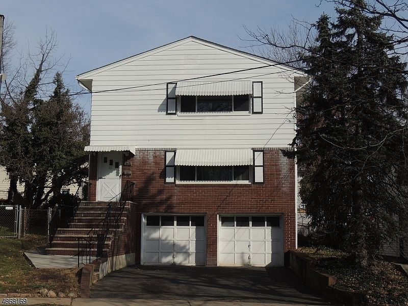 1st image of 23 Evelyn Ct