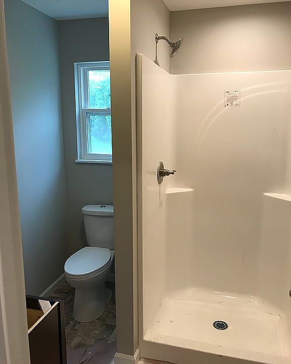 2nd image of 100 Briarwood Ct