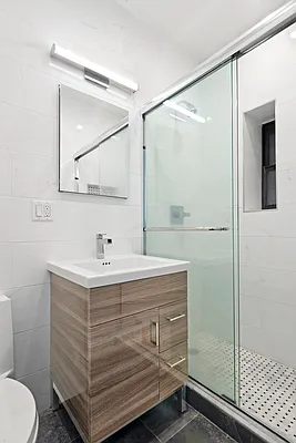 Rented by Compass | media 10