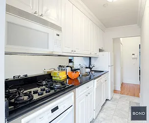 Rented by Bond New York