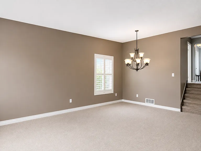 6913 Kelly Dr — Photo 4