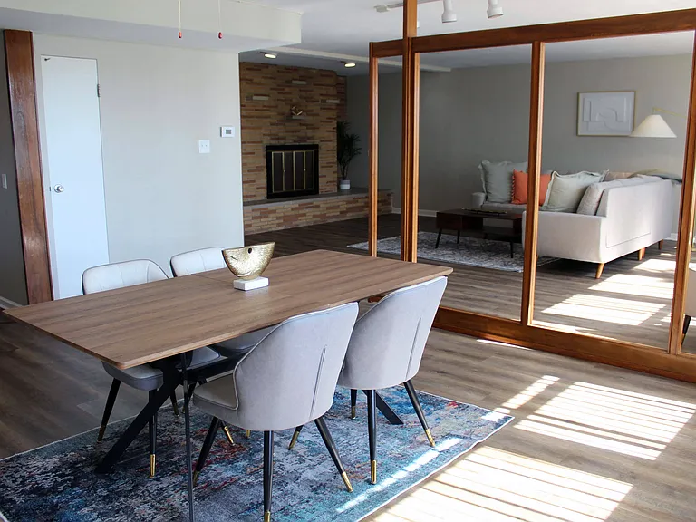 Geneva Apartments — Photo 12